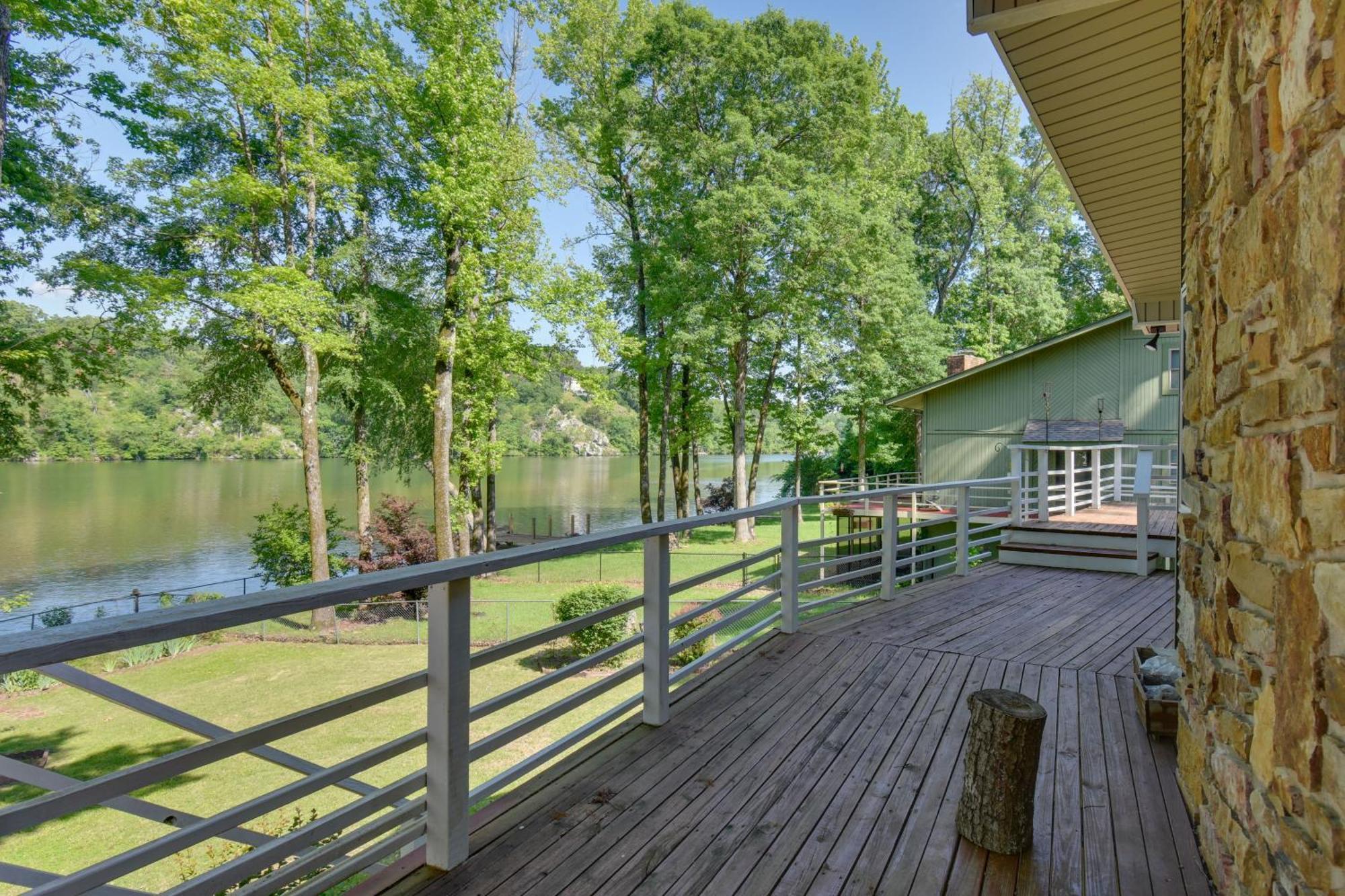 Lakefront Retreat With Deck, Dock And Resort Amenities Hot Springs Zewnętrze zdjęcie
